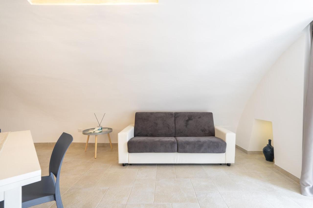 Suite La Scala Del Borgo Cisternino Zewnętrze zdjęcie