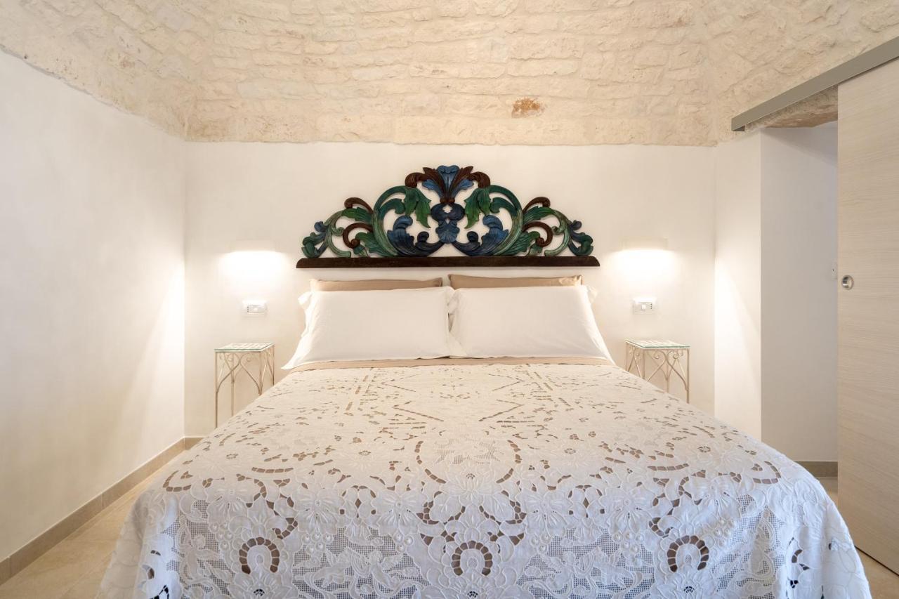 Suite La Scala Del Borgo Cisternino Zewnętrze zdjęcie